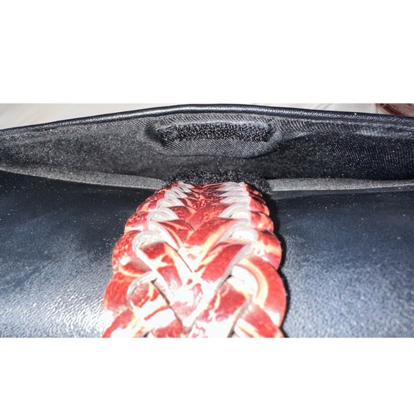 Unbranded Black Flap Crossbody Purse with Silver Tone Hardware - Picture 8 of 10